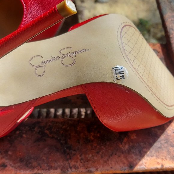 Jessica Simpson Pointed Toe Heels. Velcro Ankle Strap. Red. 7.5 - Picture 4 of 7